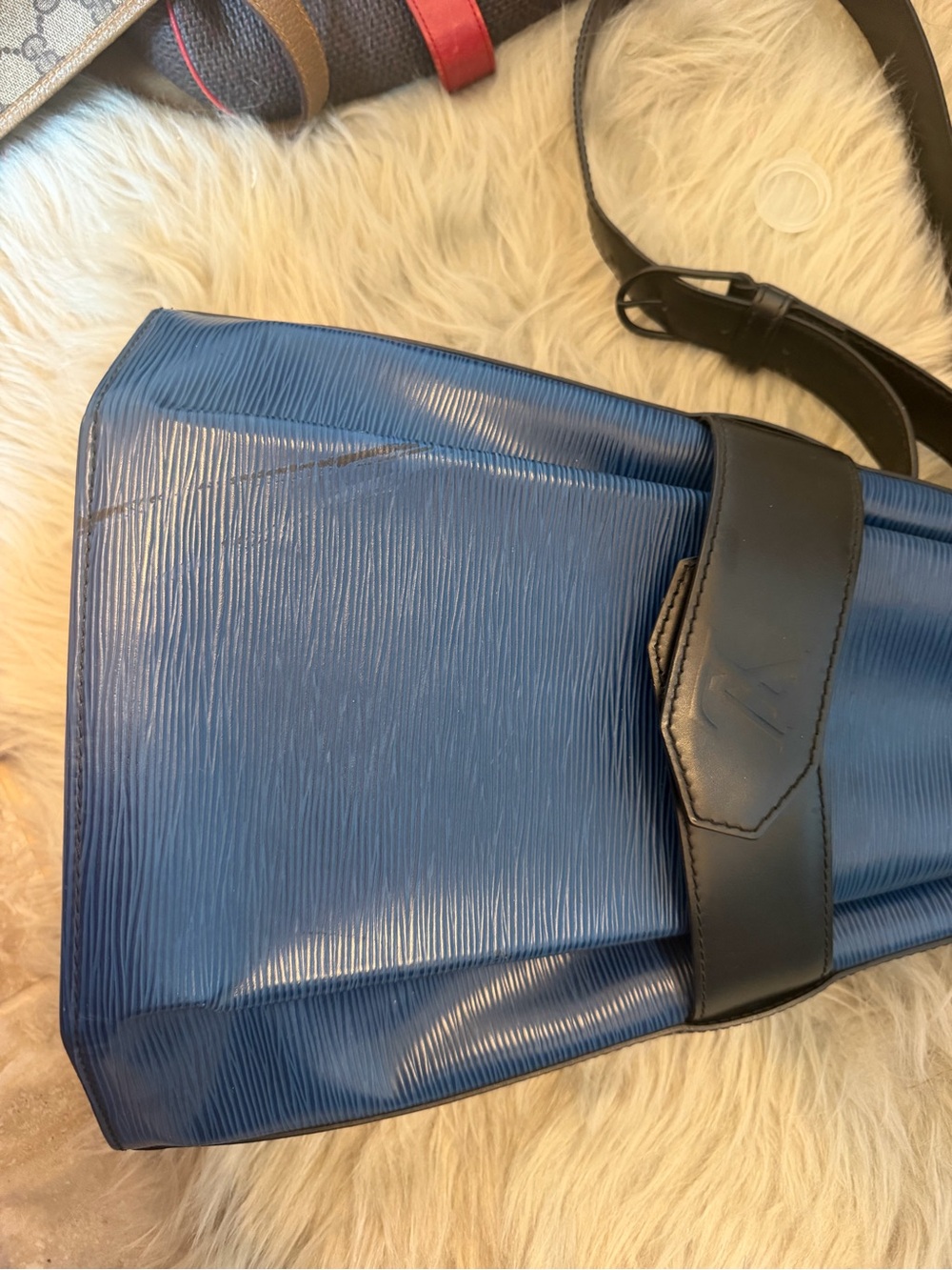 LV vintage epi leather blue and black ‘Sac Depaule PM’ Shoulder Bag